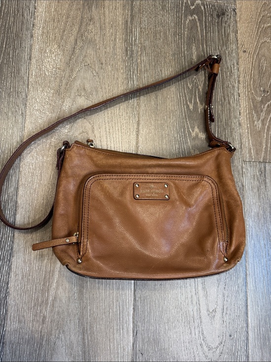 kate spade Handbags - kate spade Tan Pebbled Leather Crossbody Bag